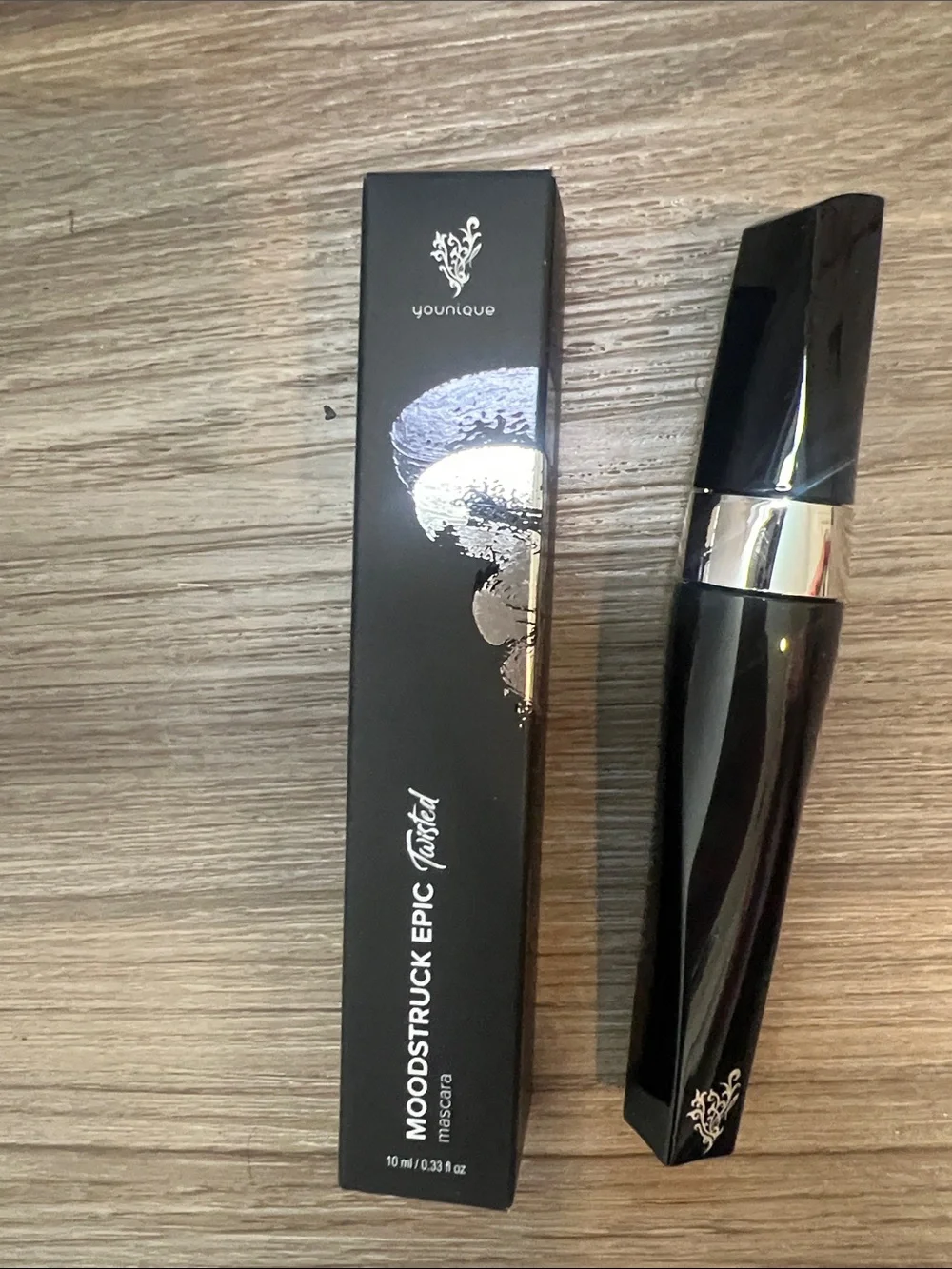 Younique Moodstruck Epic Mascara - Black with Silver Accent